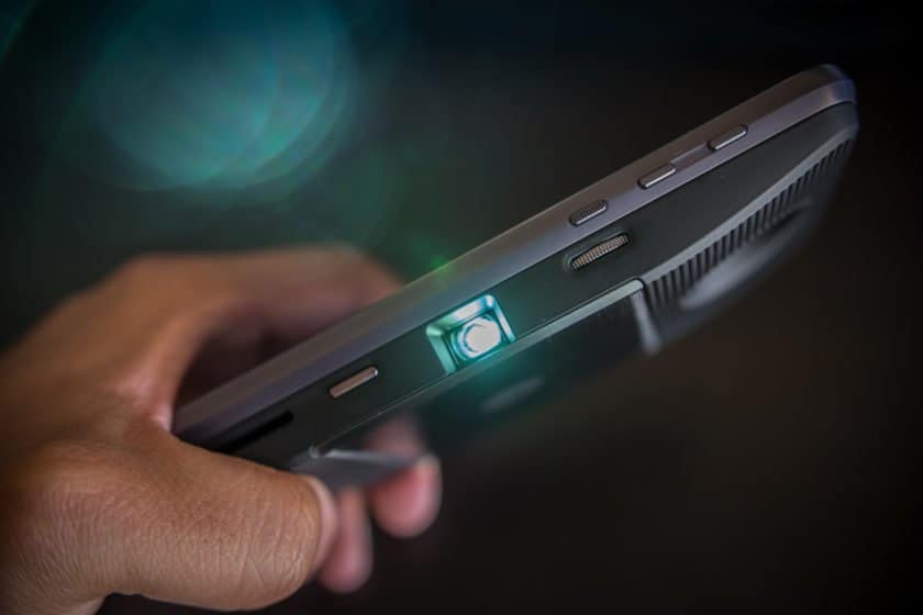 moto mods review projector mobitecno Mobitecno tech tutoriais news